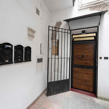 Studio Delle Grotte - Campo De' Fiori Рим Экстерьер фото