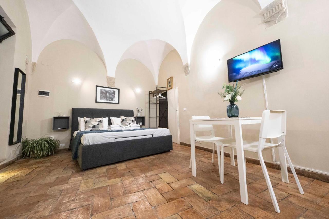 Studio Delle Grotte - Campo De' Fiori Рим Экстерьер фото