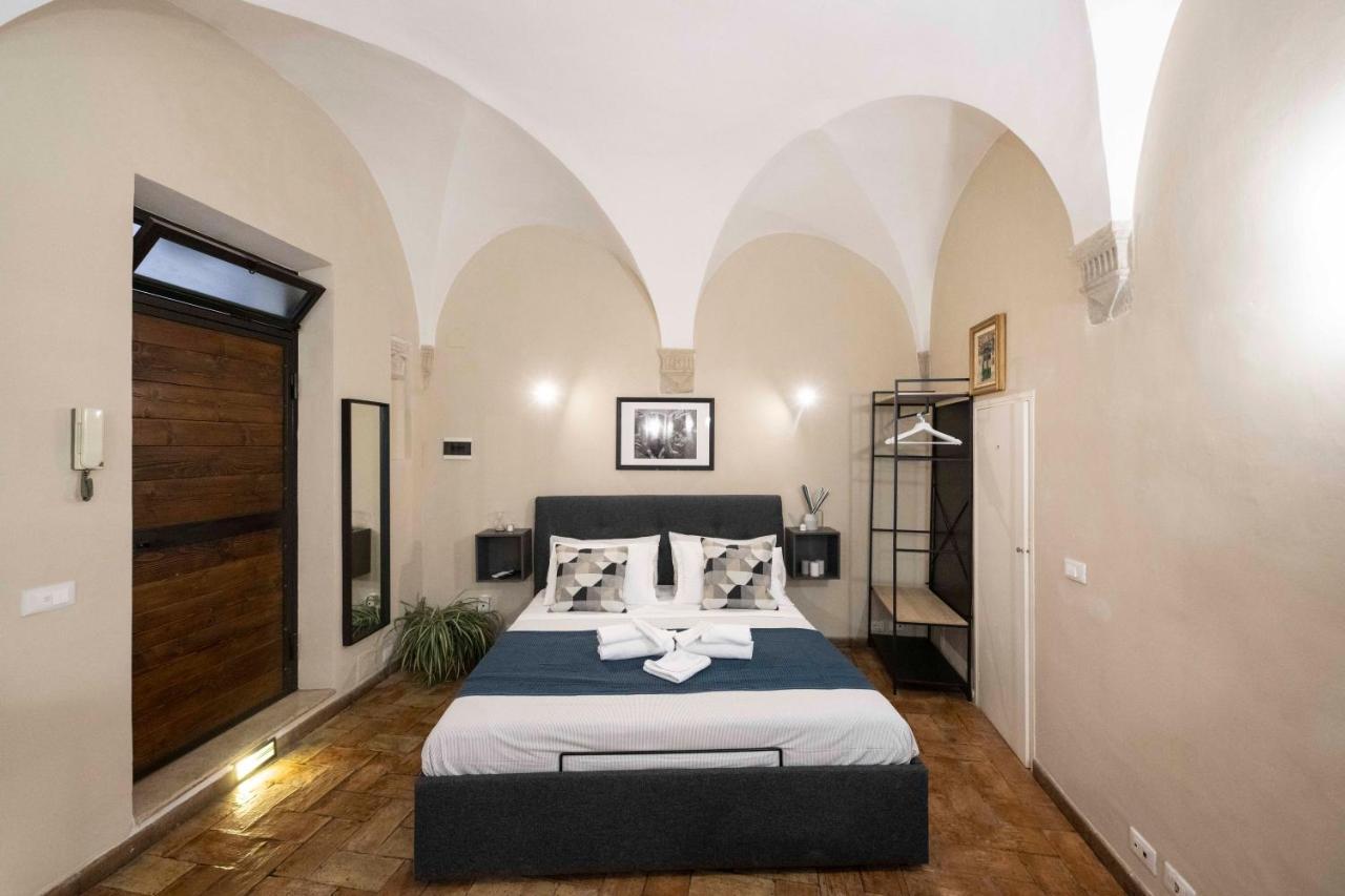 Studio Delle Grotte - Campo De' Fiori Рим Экстерьер фото